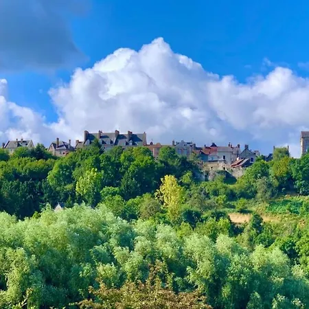 Hébergement de vacances Le Bas Chesnay D' Hôtes Et Domfront En Poiraie