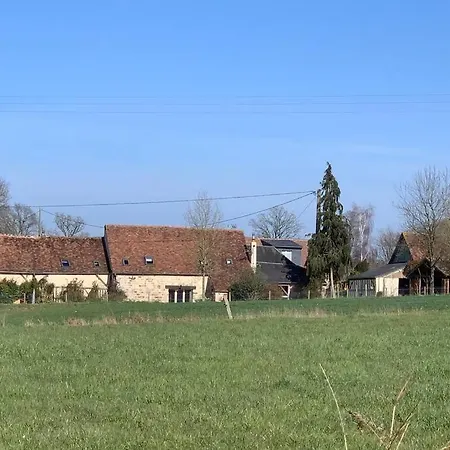 Le Bas Chesnay D' Hôtes Et Domfront En Poiraie *