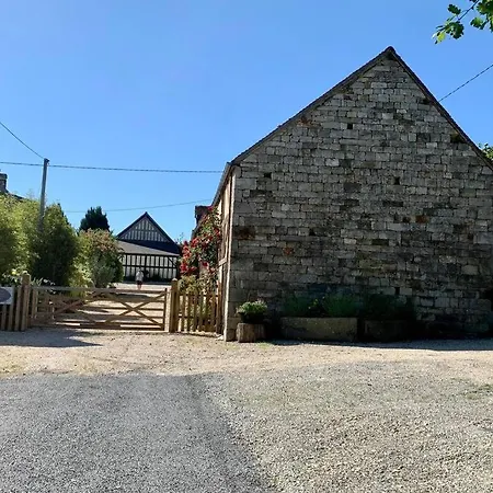 Le Bas Chesnay En Poiraie Hébergement de vacances Domfront (Orne)