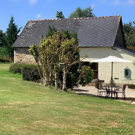 Le Bas Chesnay En Poiraie Domfront (Orne)