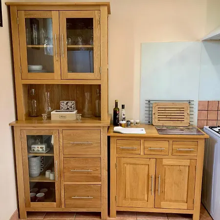 Le Bas Chesnay En Poiraie