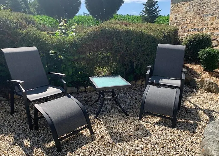 Le Bas Chesnay En Poiraie *