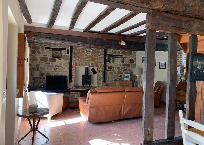 Le Bas Chesnay En Poiraie Prázdninový dům *