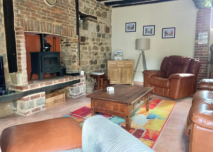 Le Bas Chesnay En Poiraie *